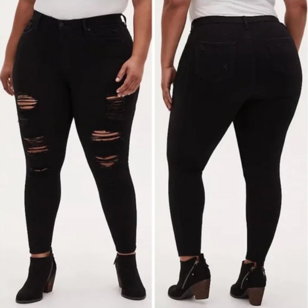 NWOT Torrid Sky High Skinny Stretch High-Rise Jean - Destructed Black size 16R